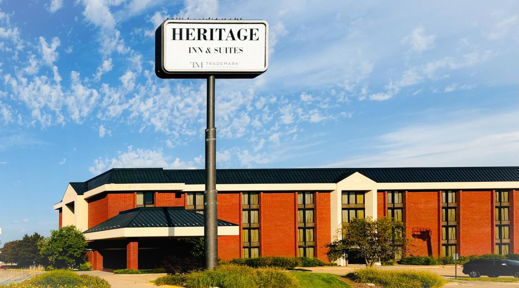 Heritage Inn & Suites St Louis Fenton, Trademark By Wyndham Exteriör bild