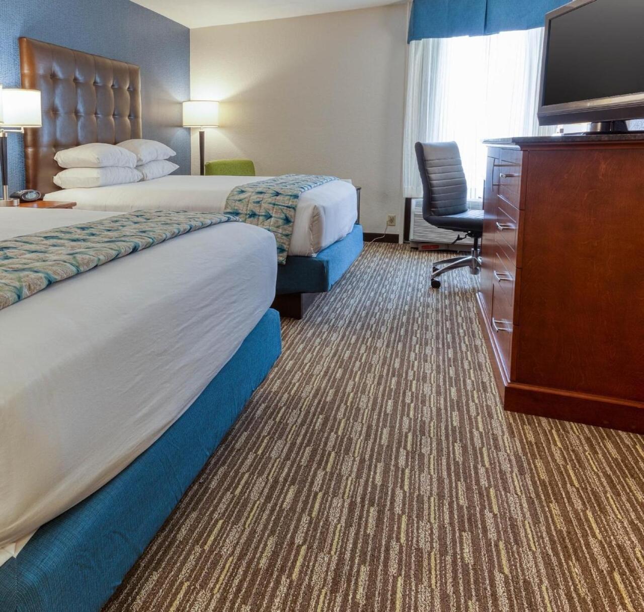 Heritage Inn & Suites St Louis Fenton, Trademark By Wyndham Exteriör bild