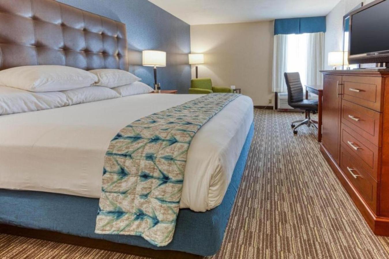 Heritage Inn & Suites St Louis Fenton, Trademark By Wyndham Exteriör bild