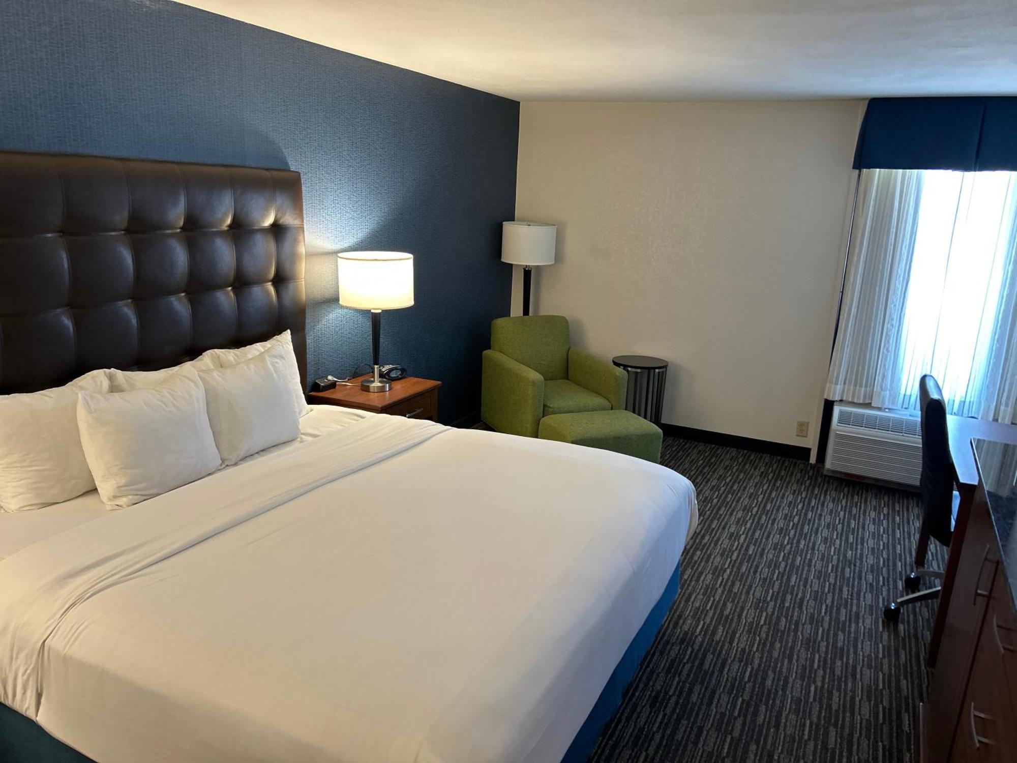 Heritage Inn & Suites St Louis Fenton, Trademark By Wyndham Exteriör bild